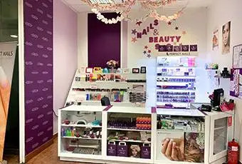 Levendula Fodrászcikk Műköröm és Bizsu