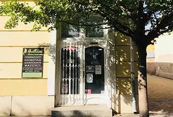 Hullám Fodrászcikk és Kozmetikai Szaküzlet