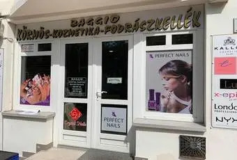 Baggio Műköröm és Fodrászkellék Mátyás tér